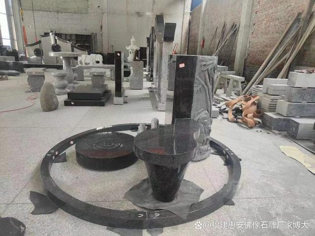态墓碑石材的材质选择（多图欣赏）J9数字平台环保理念：公墓陵园生